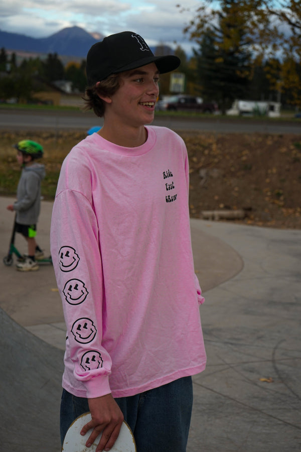 HIPPIE LOGO LONGSLEEVE (NEW COLORS)