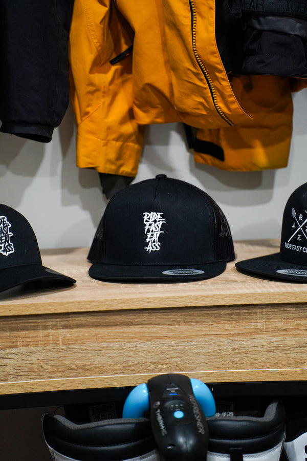 RFEA FLAT BRIM WHITE LOGO